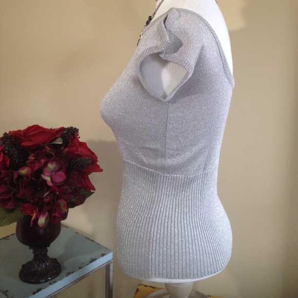 NEW Silver Shimmer Top Sexy Split Shoulder Stretch Fitted Pullover Vtg Rampage M - Picture 4 of 9